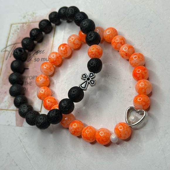 Elegant Black and Orange Beaded Bracelet Set - Picture 3 of 3